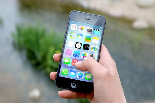 Smartphone na prezent? Dobry pomysł, ale…