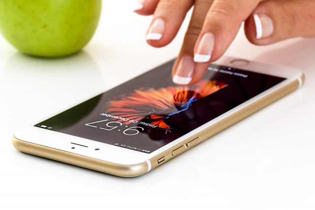 Jaki smartfon do 1000 zł warto kupić?